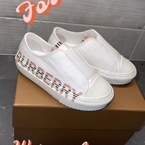 COPY - Burberry girl sneakers